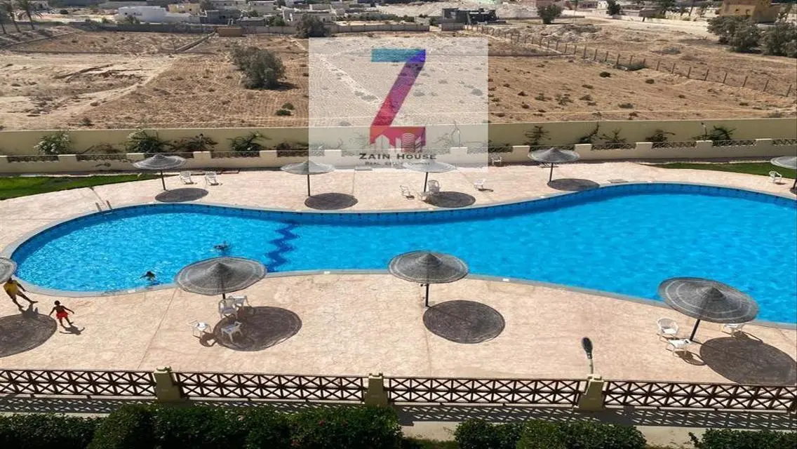 شقة فاخرة بمساحة كبيرة بإطلالة على البحيرات