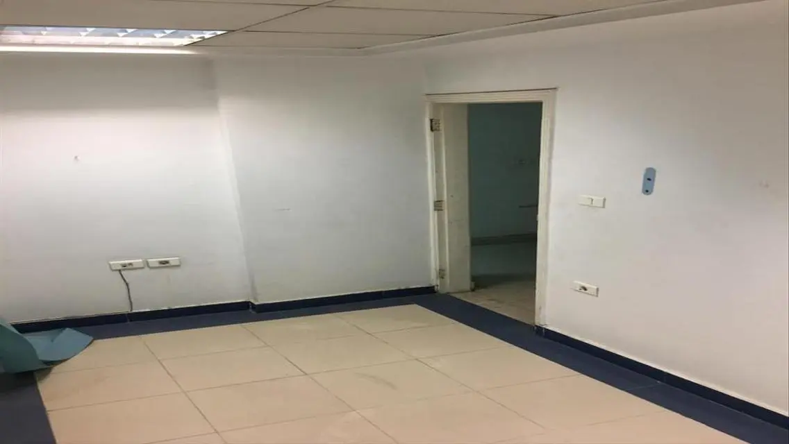 شقة فاخرة بمساحة واسعة للبيع بسعر 22 مليون