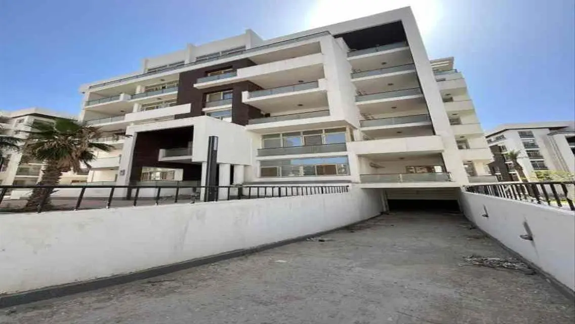 Luxury Villa for Sale with Private Pool and Garden in Prime Location