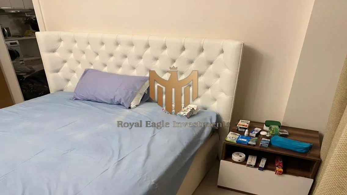 Stunning Apartment with Lake View for Sale
