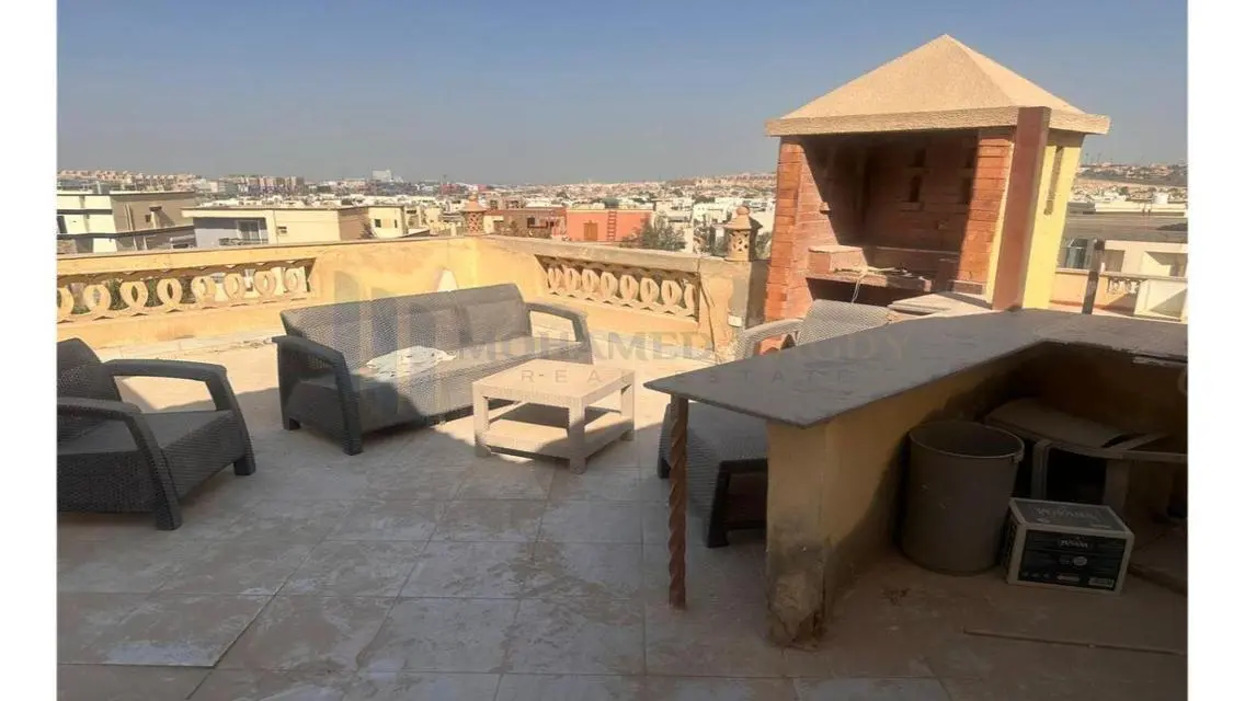 فيلا فاخرة مع حديقة خاصة وإطلالة رائعة - 16,000,000 ج