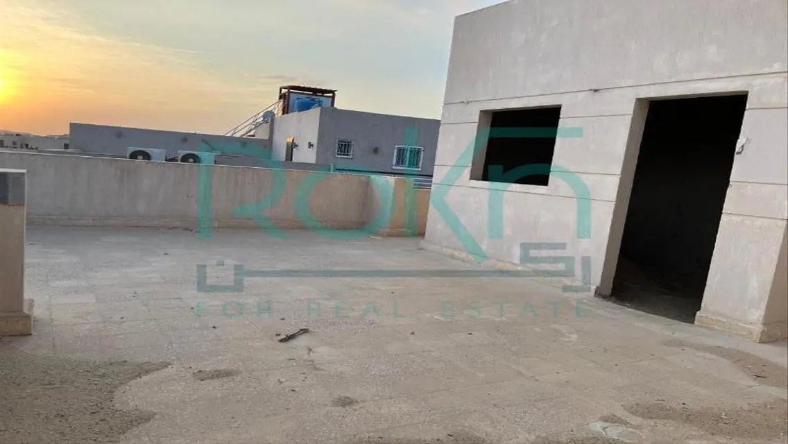 Luxury Villa for Sale with Spacious Amenities