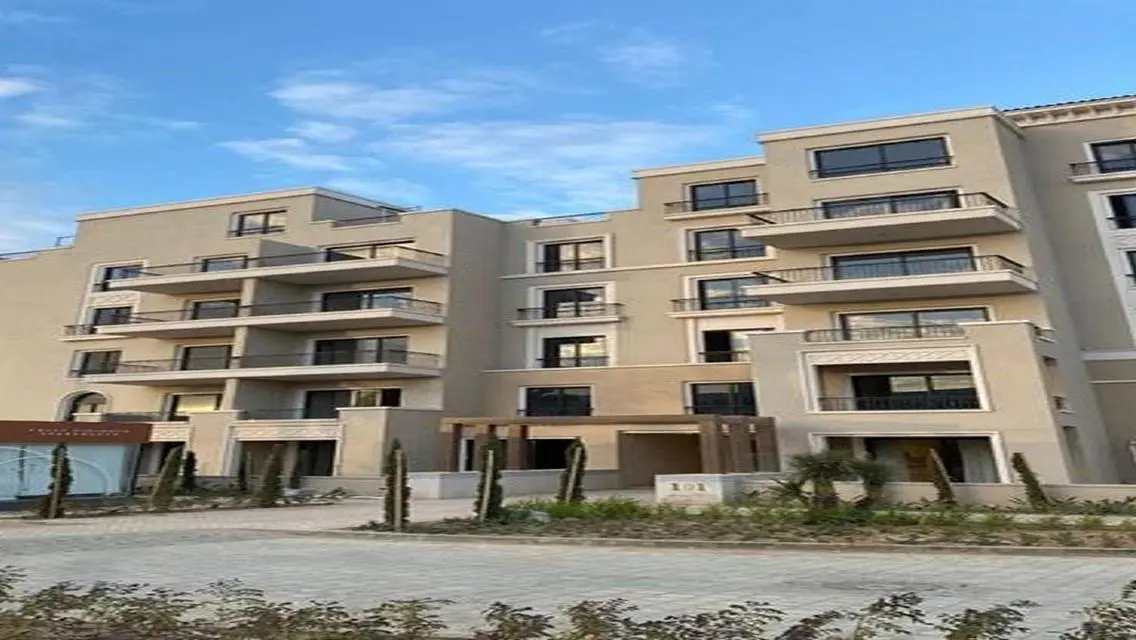 Luxury Apartment for Sale with Scenic Lake View