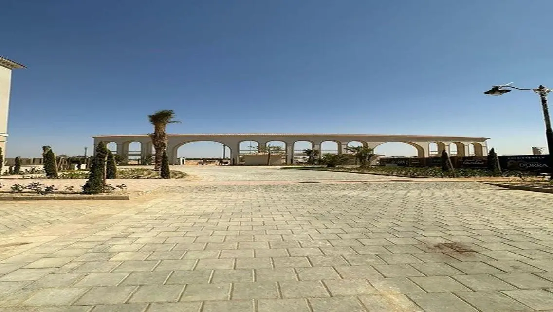 Luxury Apartment for Sale with Scenic Lake View