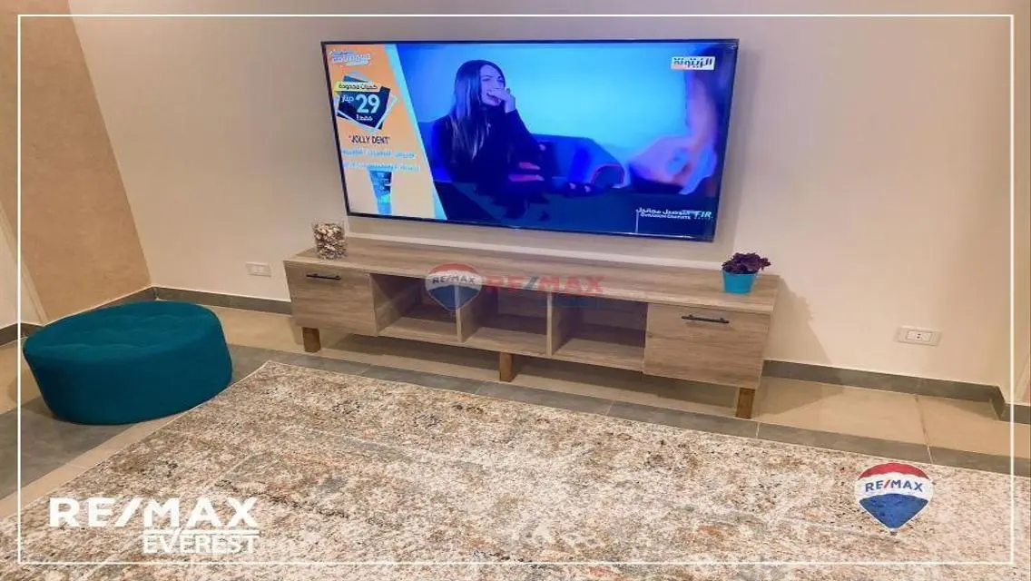 شقة رائعة للايجار بحديقة في منطقة مثالية