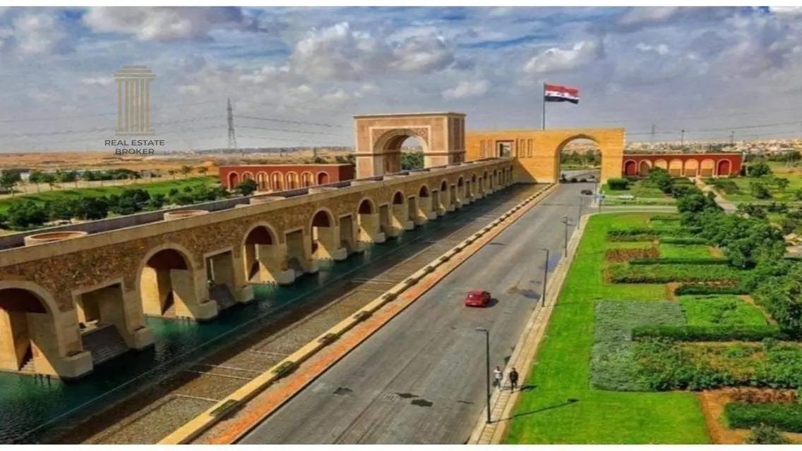 شقة فاخرة للبيع في B12-74 مع شرفة وحارس أمن