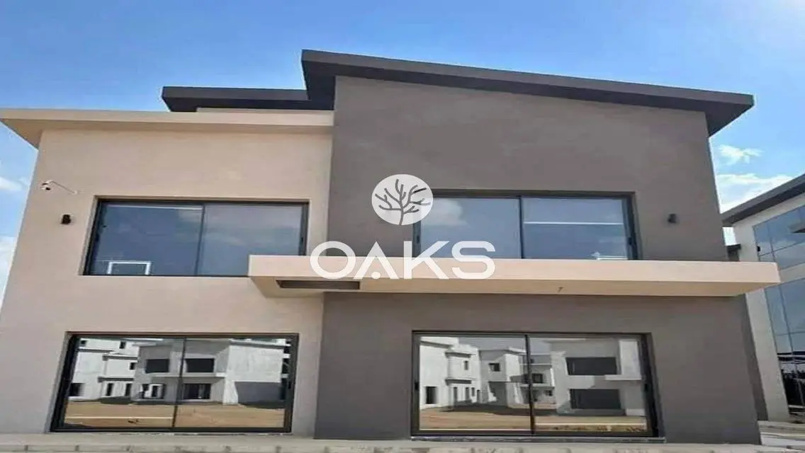 Luxury Apartment in Creek Town with Private Garden
