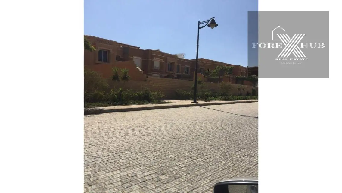Luxury Villa with Spacious Design and Stunning Views