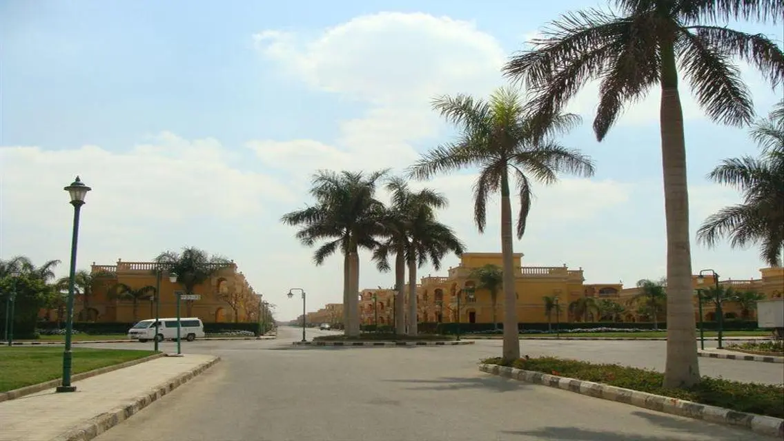شقة فاخرة للإيجار في موقع متميز