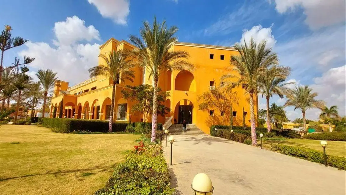 شقة فاخرة للإيجار في موقع متميز