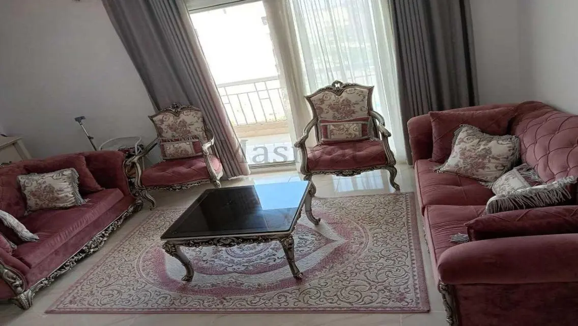 شقة فاخرة في ب12 بمساحة 145 متر مربع بسعر مغري