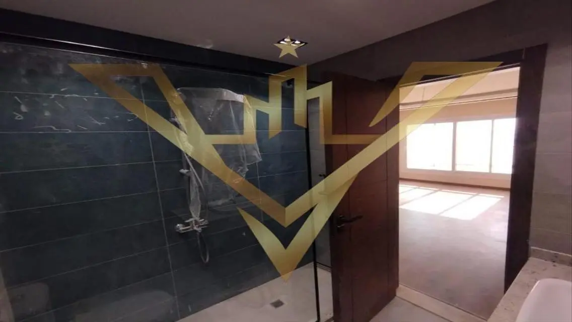 Luxury Apartment for Sale with Lake View