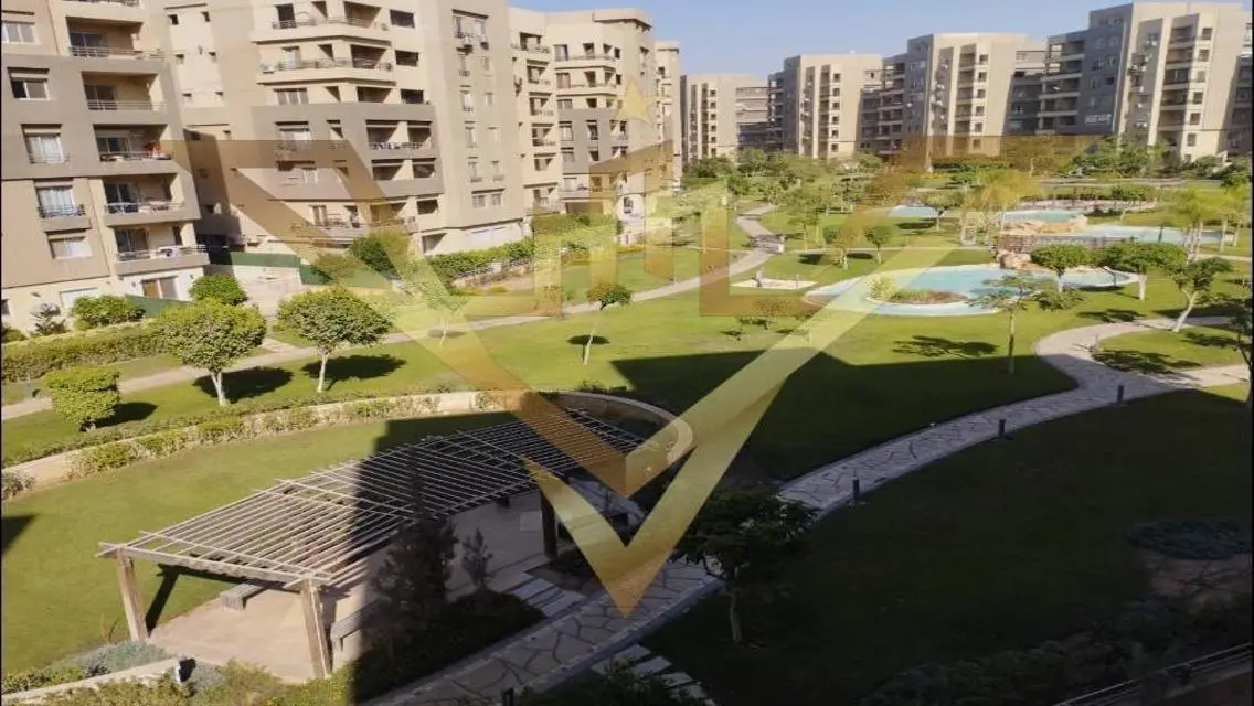 Luxury Apartment for Sale with Lake View