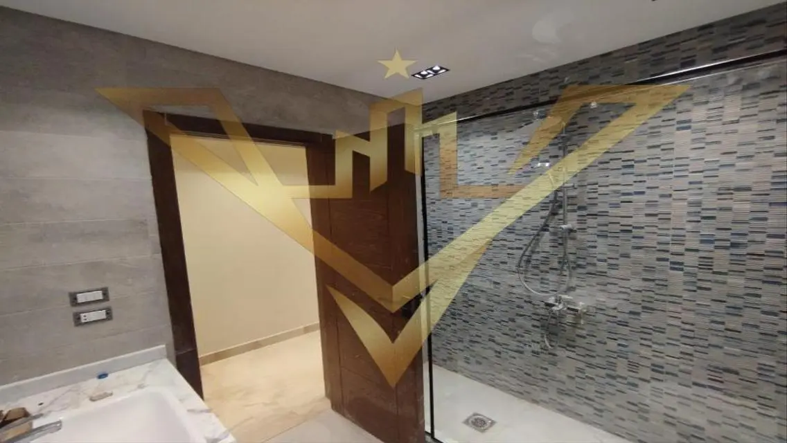 Luxury Apartment for Sale with Lake View