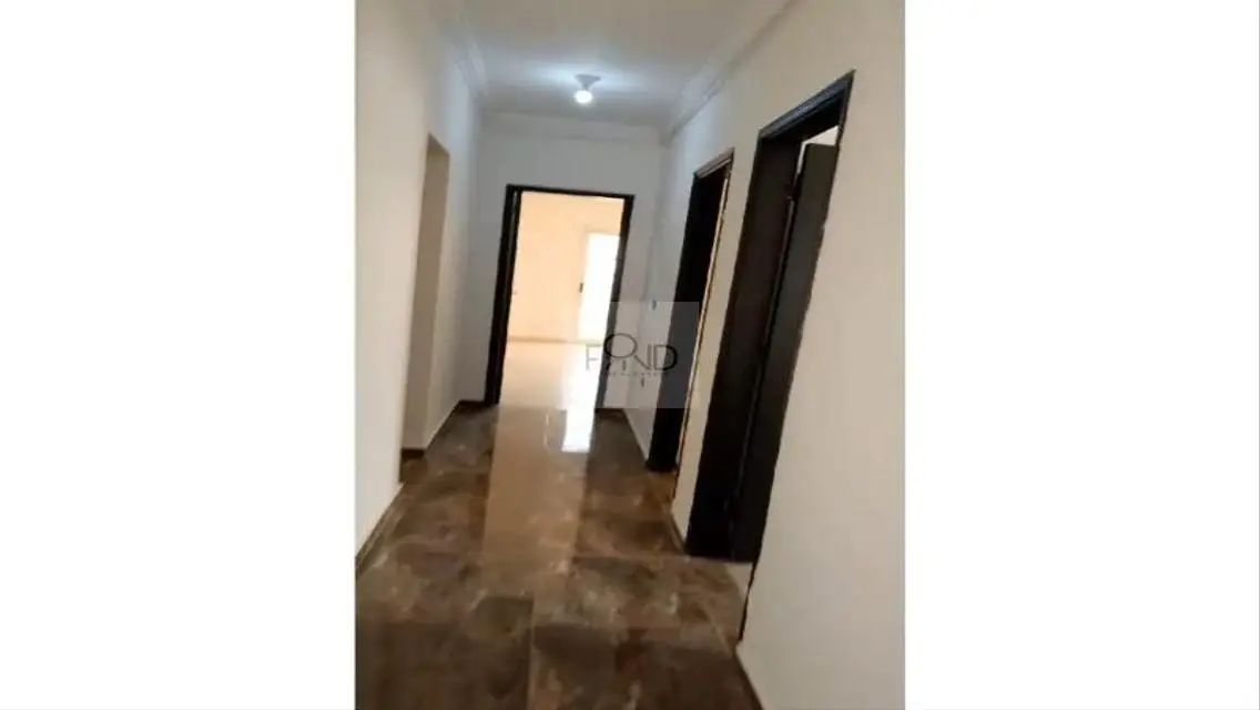 Luxury Apartment for Rent with Study Room and Balcony