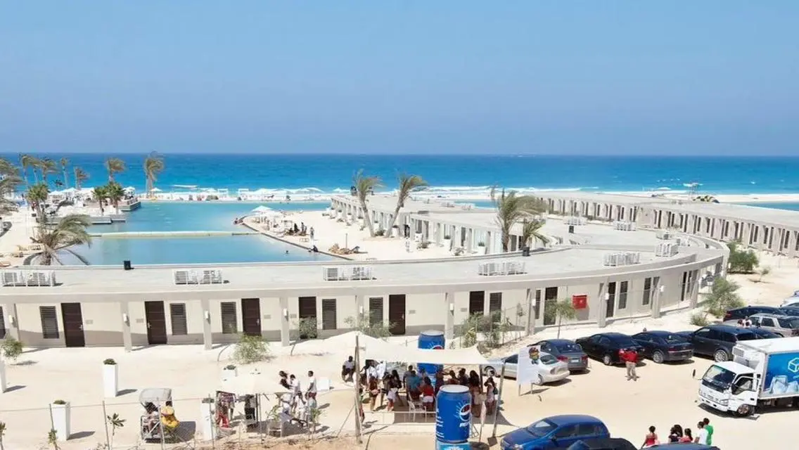 فيلا فاخرة بمساحة 250 متر² مع حديقة خاصة وشرفة
