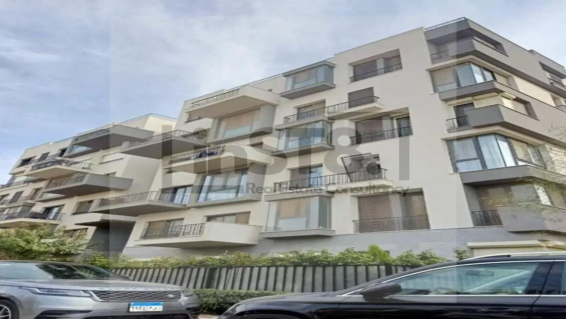 Luxury Apartment with 245m Space and Amazing Amenities