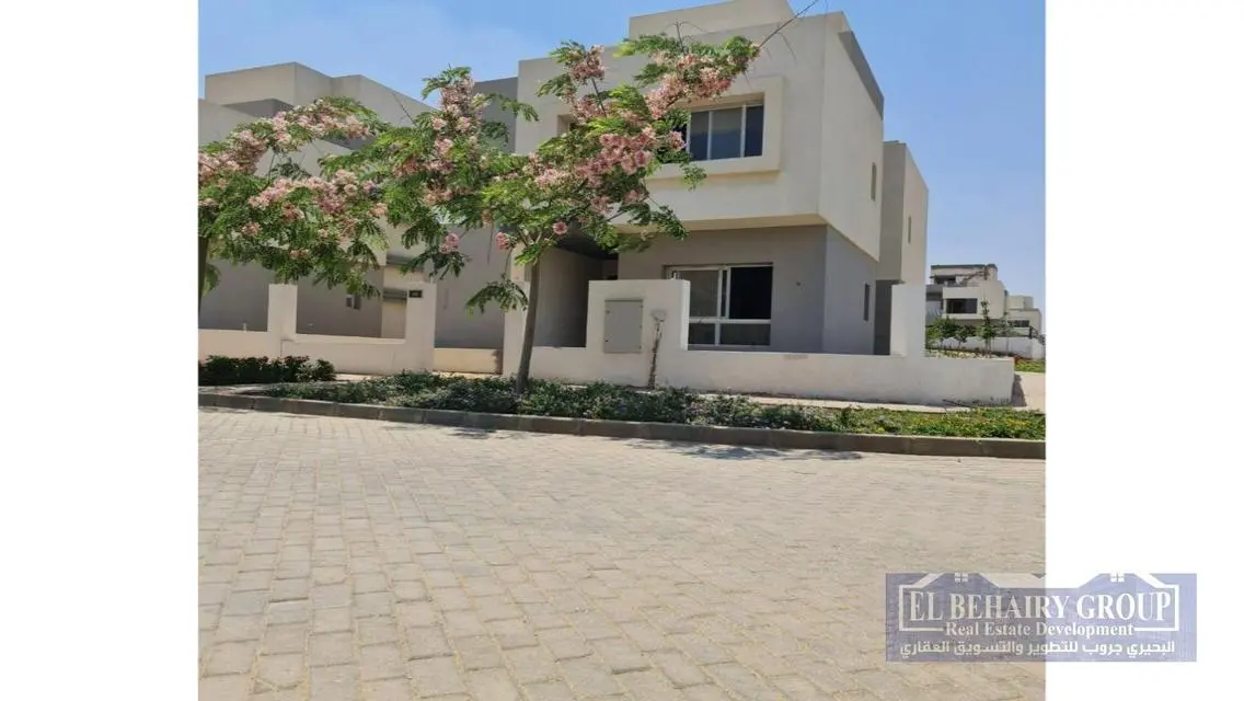 Luxury Property for Sale with Expansive Space