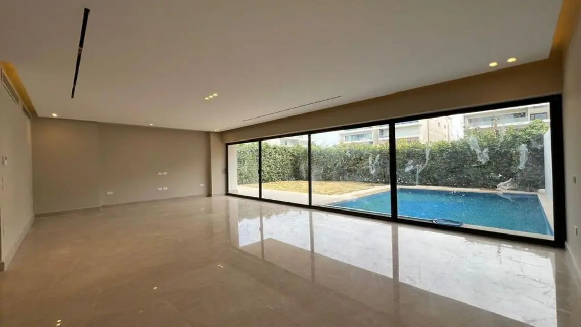 Luxury Home in Goldmark with Full Amenities