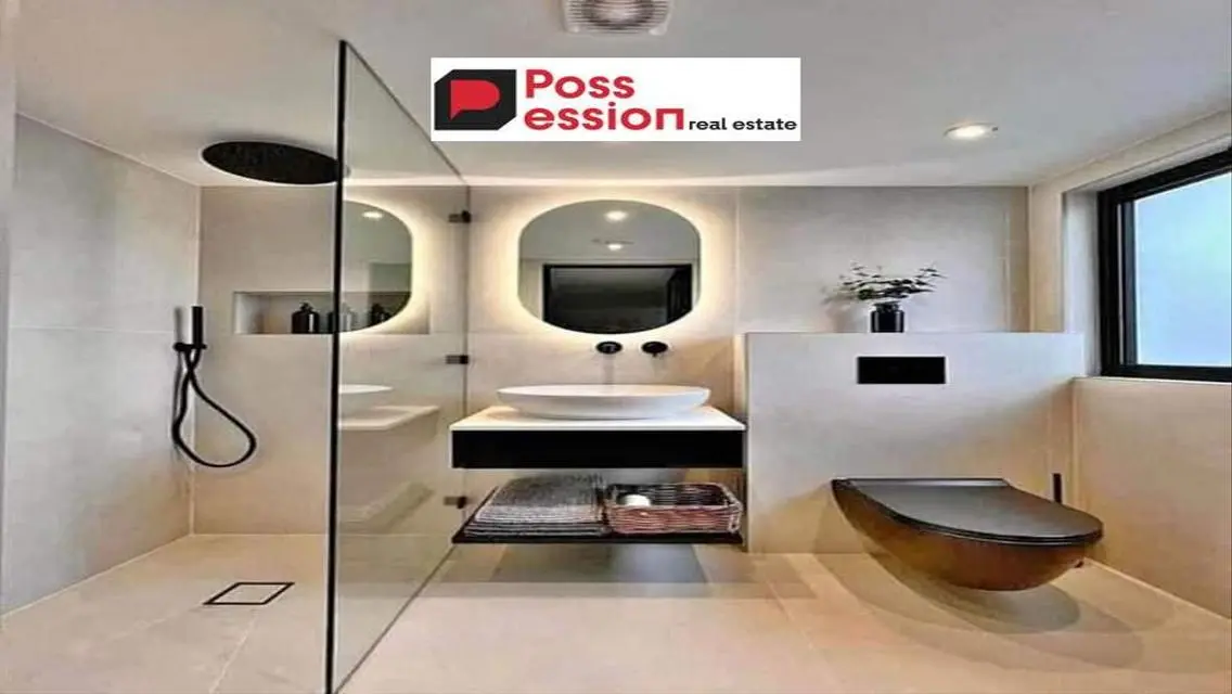 Luxury Villa with Private Garden and Health Club