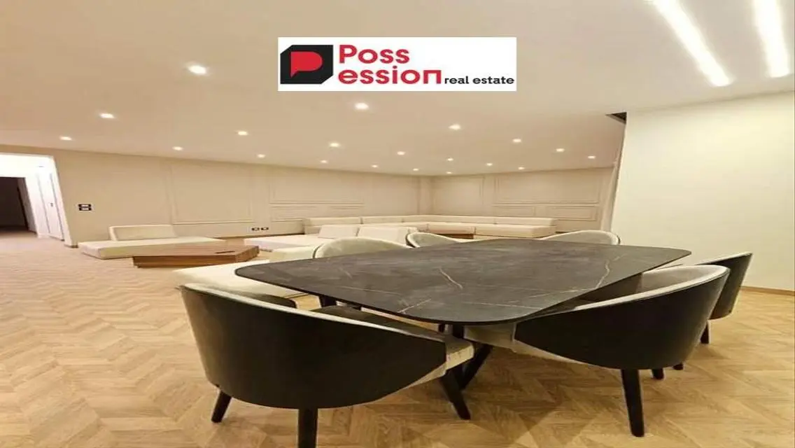 Luxury Villa with Private Garden and Health Club