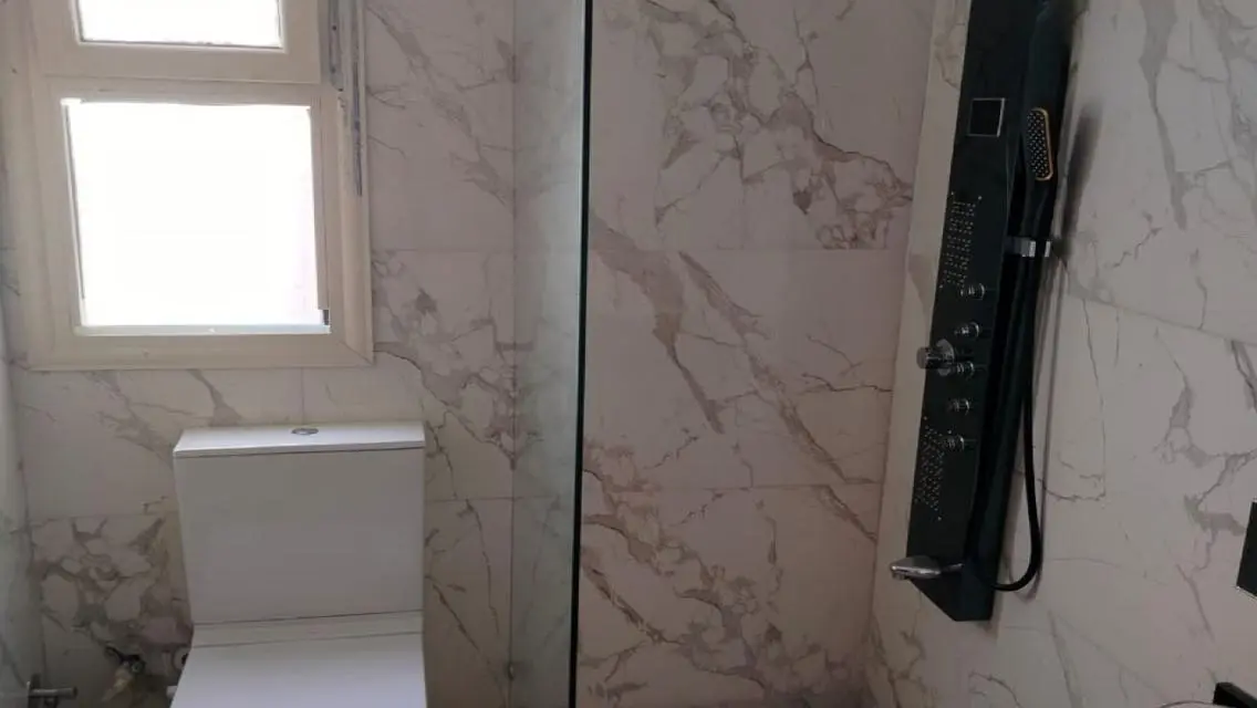 Luxury Apartment of 180 sqm with Lake View