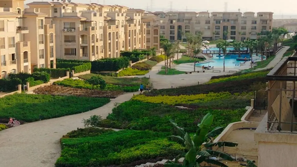 Luxury Apartment of 180 sqm with Lake View