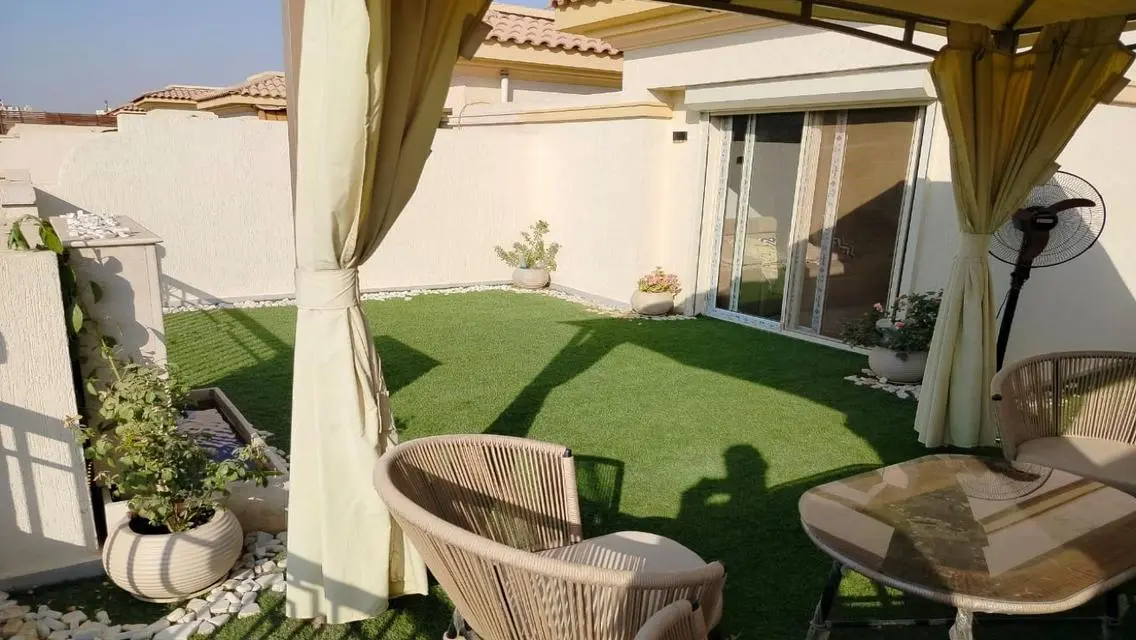 Luxury Apartment of 180 sqm with Lake View