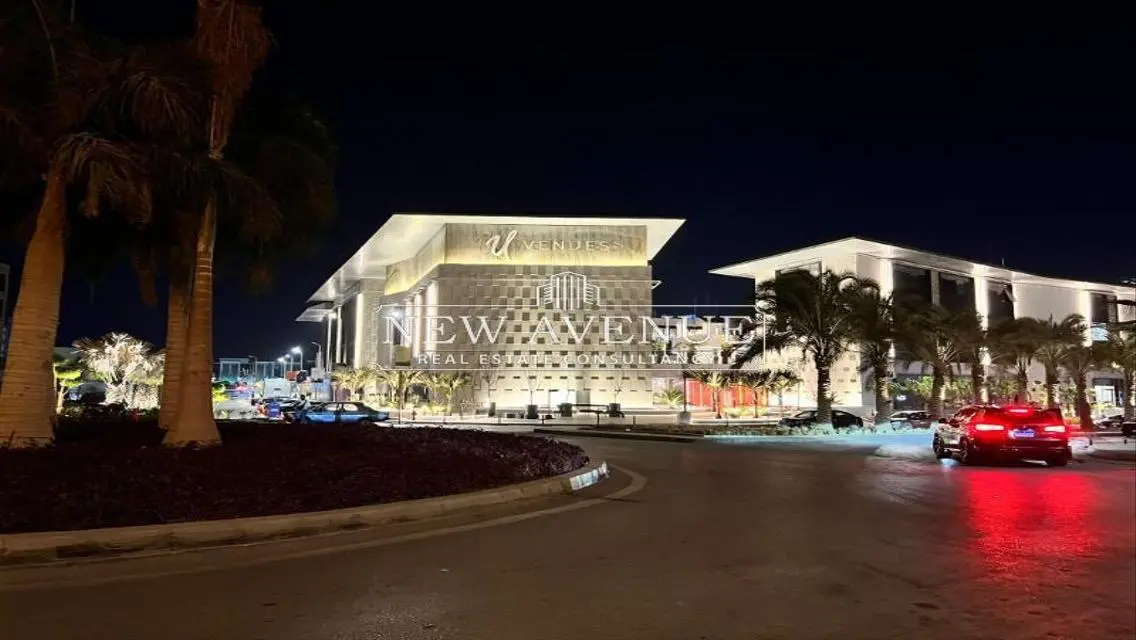 فرصة استثمارية رائعة بمساحة 1500 مترمربع