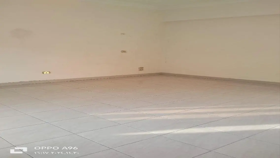 شقة فاخرة بمساحة 250 متر² للبيع