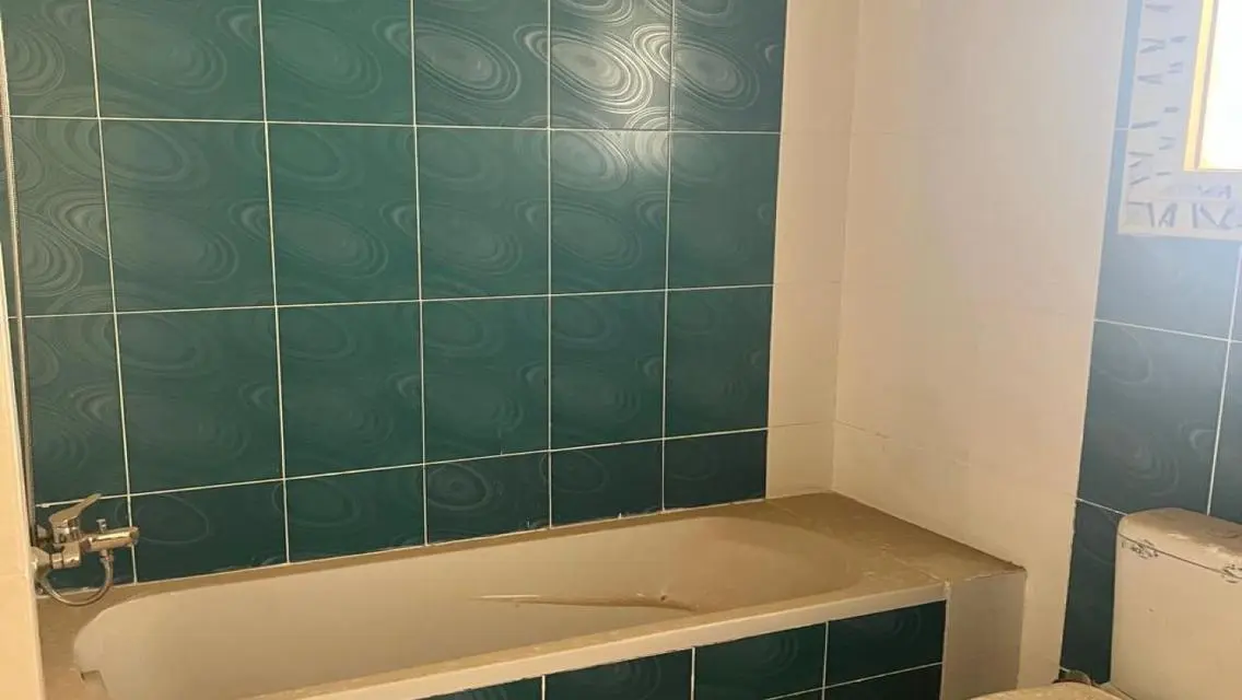فيلا فاخرة للبيع بحكم بحيرة - 11275000 ج.