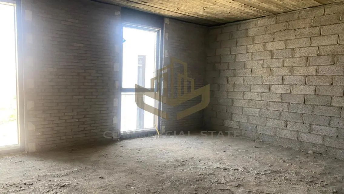 Exclusive Commercial Property of 65 Meters for 50000