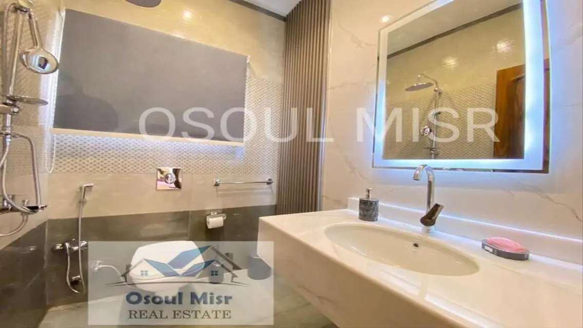 Luxury Apartment with Private Garden in the Heart of the City