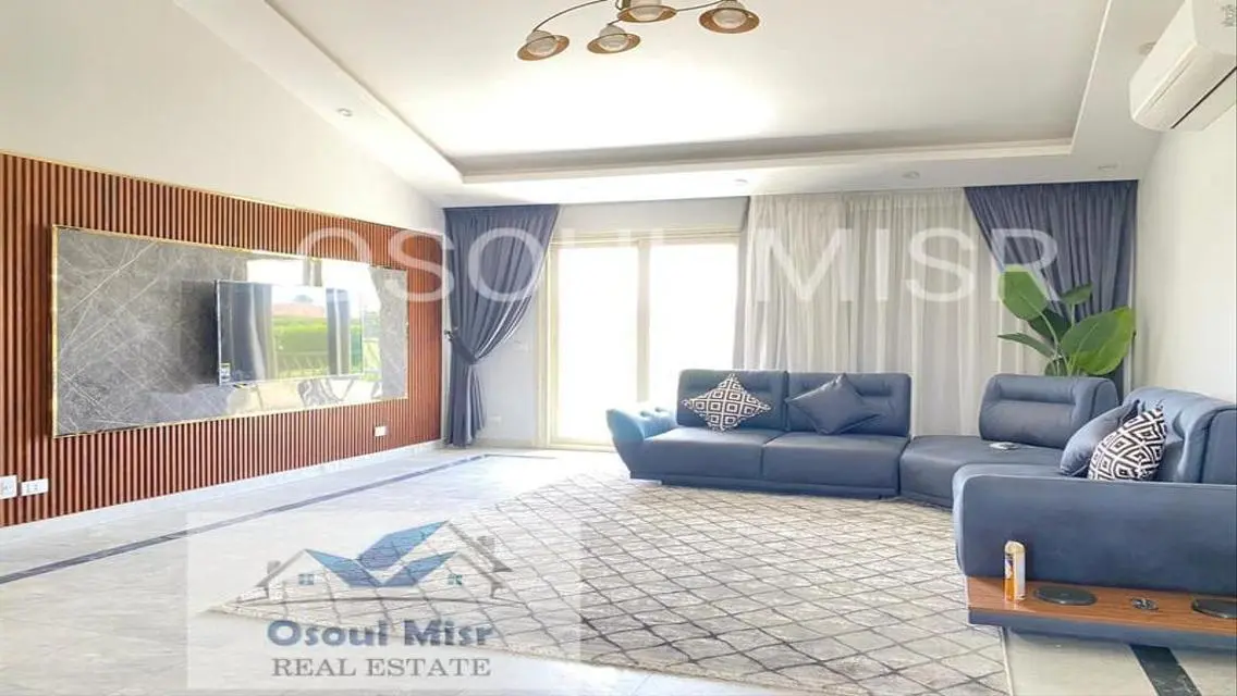 Luxury Apartment with Private Garden in the Heart of the City