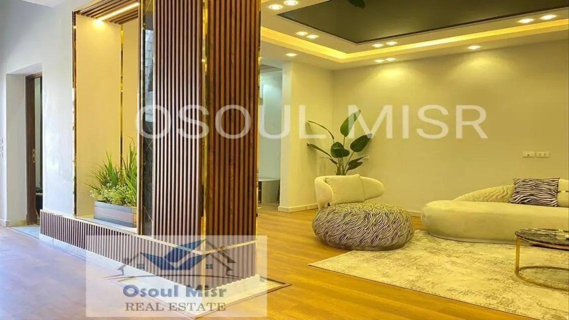 Luxury Apartment with Private Garden in the Heart of the City