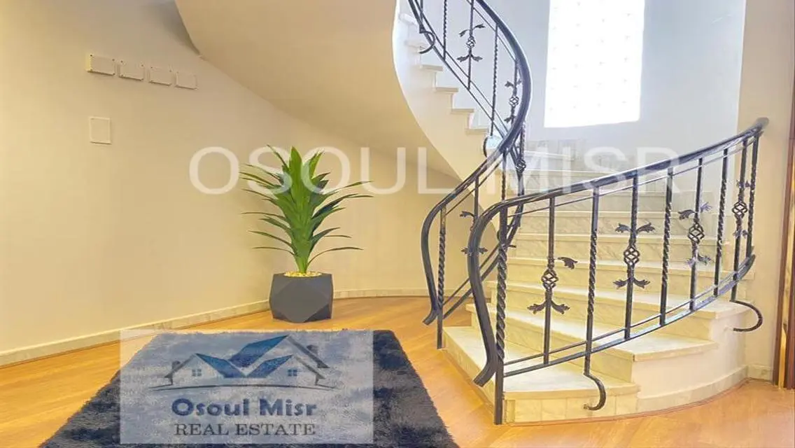 Luxury Apartment with Private Garden in the Heart of the City