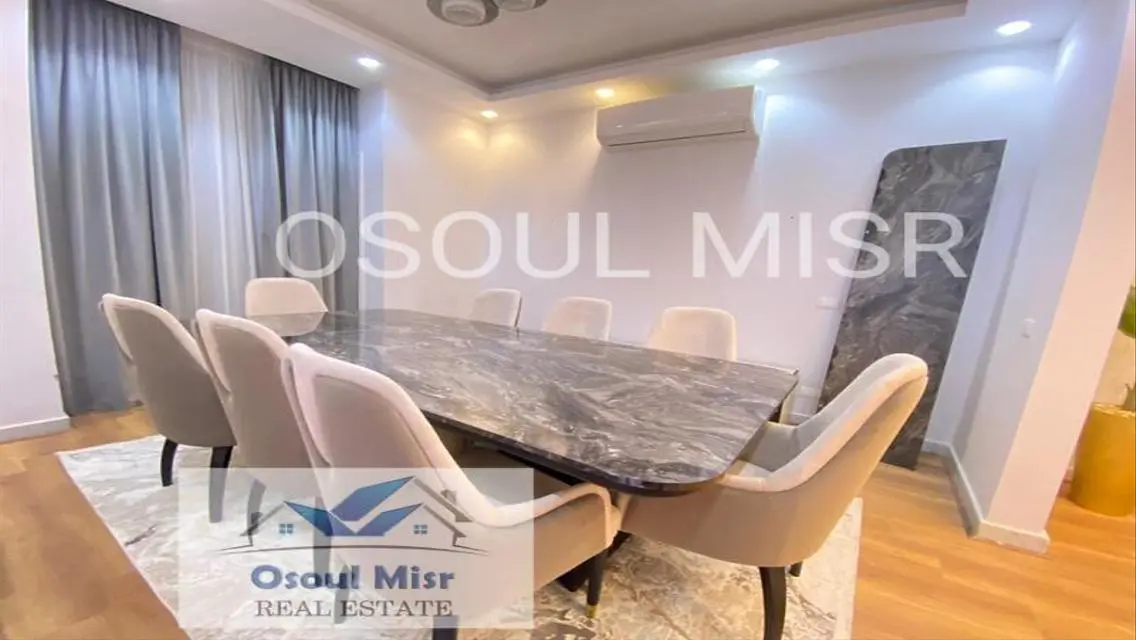 Luxury Apartment with Private Garden in the Heart of the City