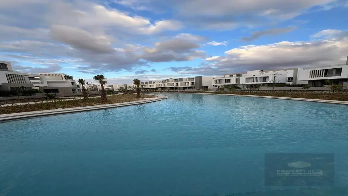 Luxury 3-Bedroom Apartment with Private Pool and Garden