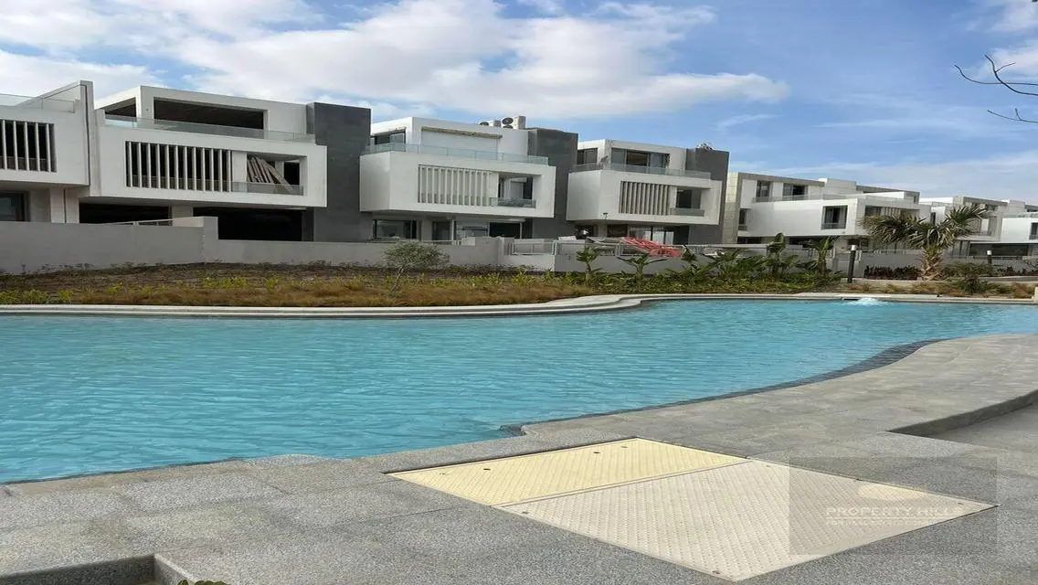 Luxury 3-Bedroom Apartment with Private Pool and Garden
