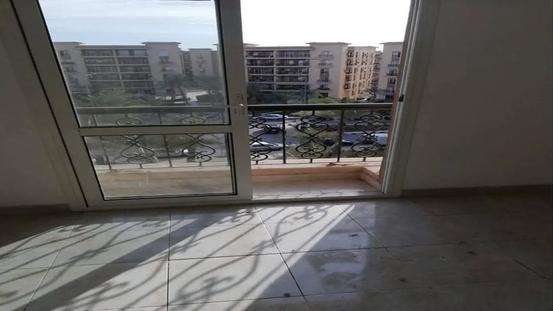 Distinctive 180 sqm Apartment for Sale in Al Rehab