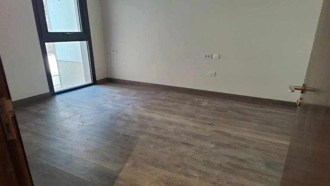 Luxury Apartment in Zed Tower 160