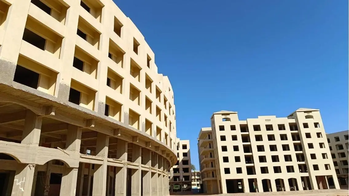 Luxury Apartment in Aldau Heights with Lake View
