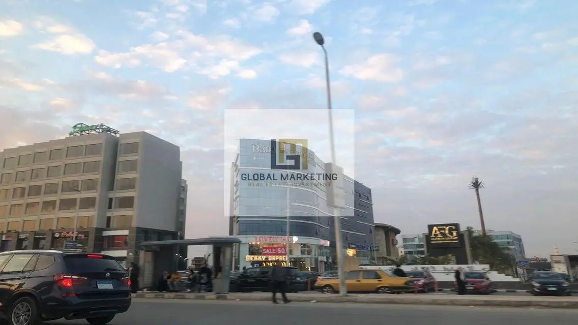 فرصة استثمارية في منطقة حيوية على بُعد خطوات من خدمات متعددة