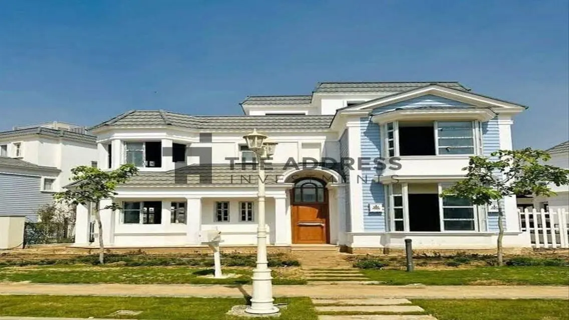 Luxury Villa in District 5 with Private Pool and Garden