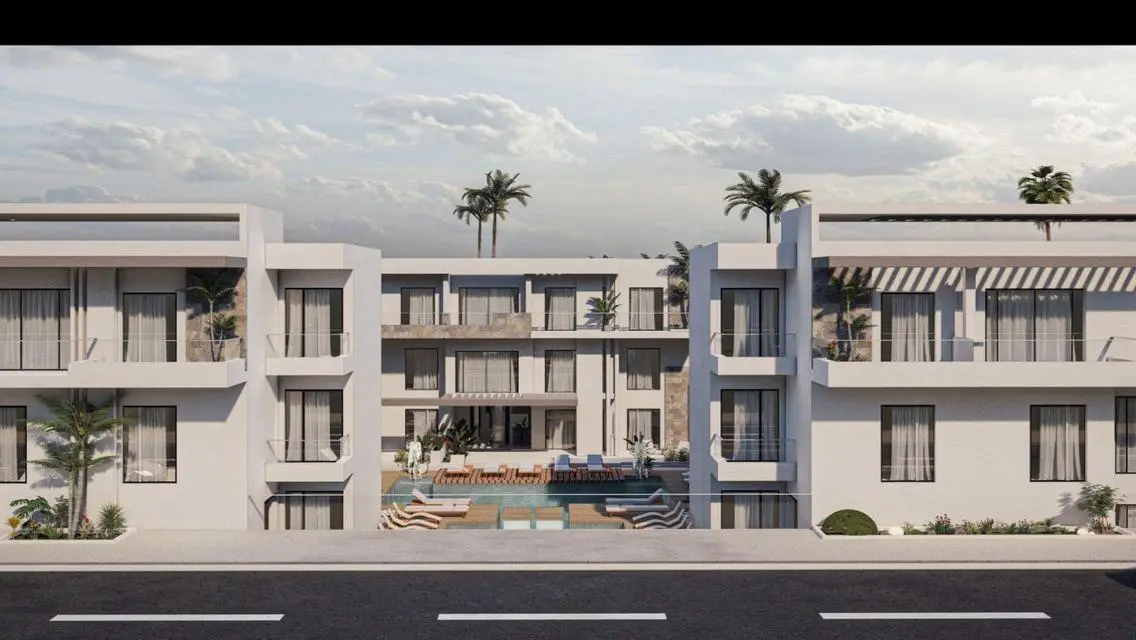 Luxury Apartment Overlooking Lakes