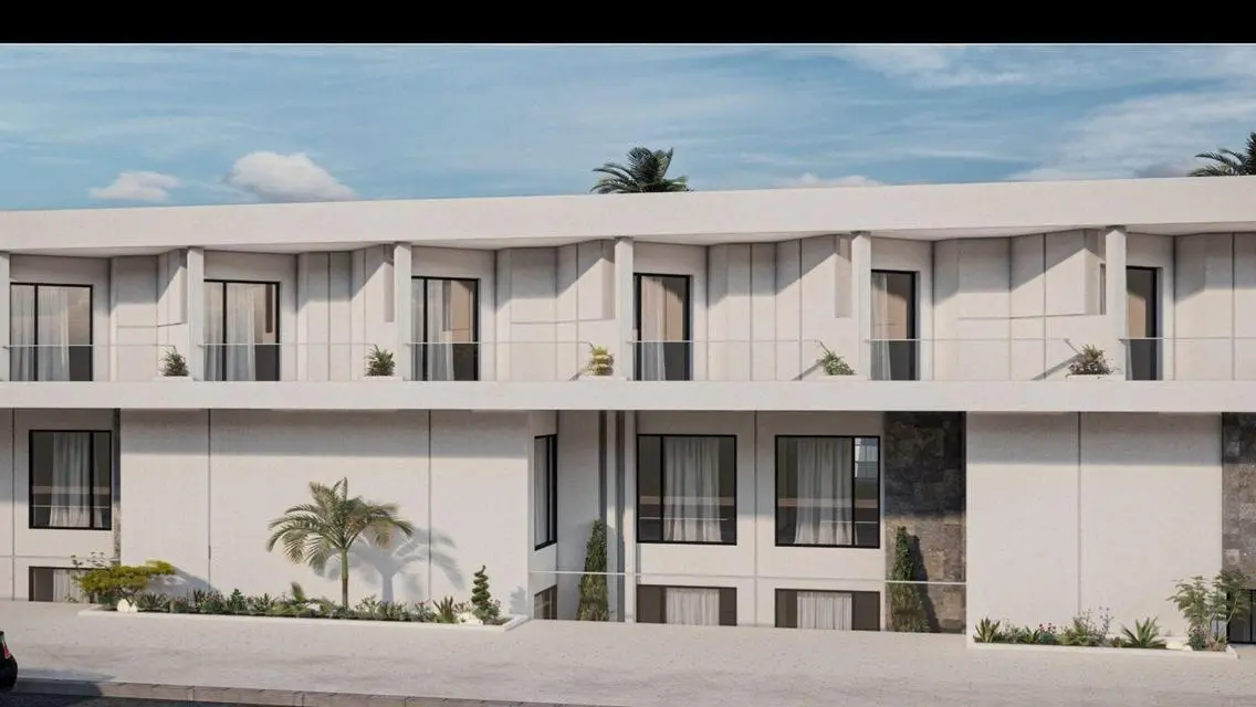 Luxury Apartment Overlooking Lakes