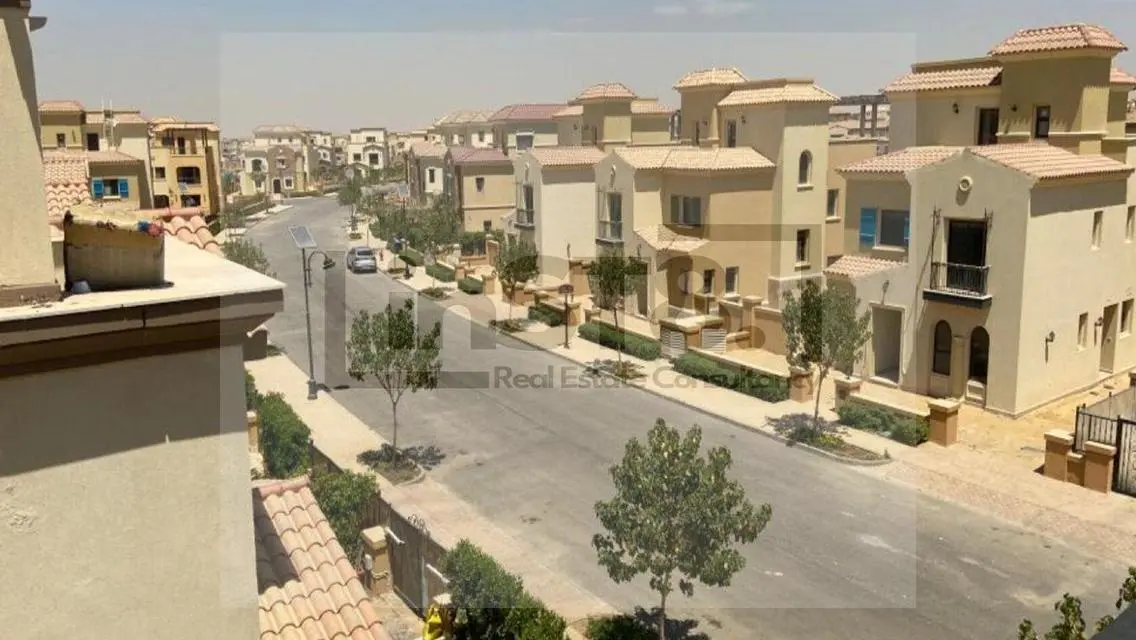 فيلا فاخرة مع مسبح خاص وحديقة