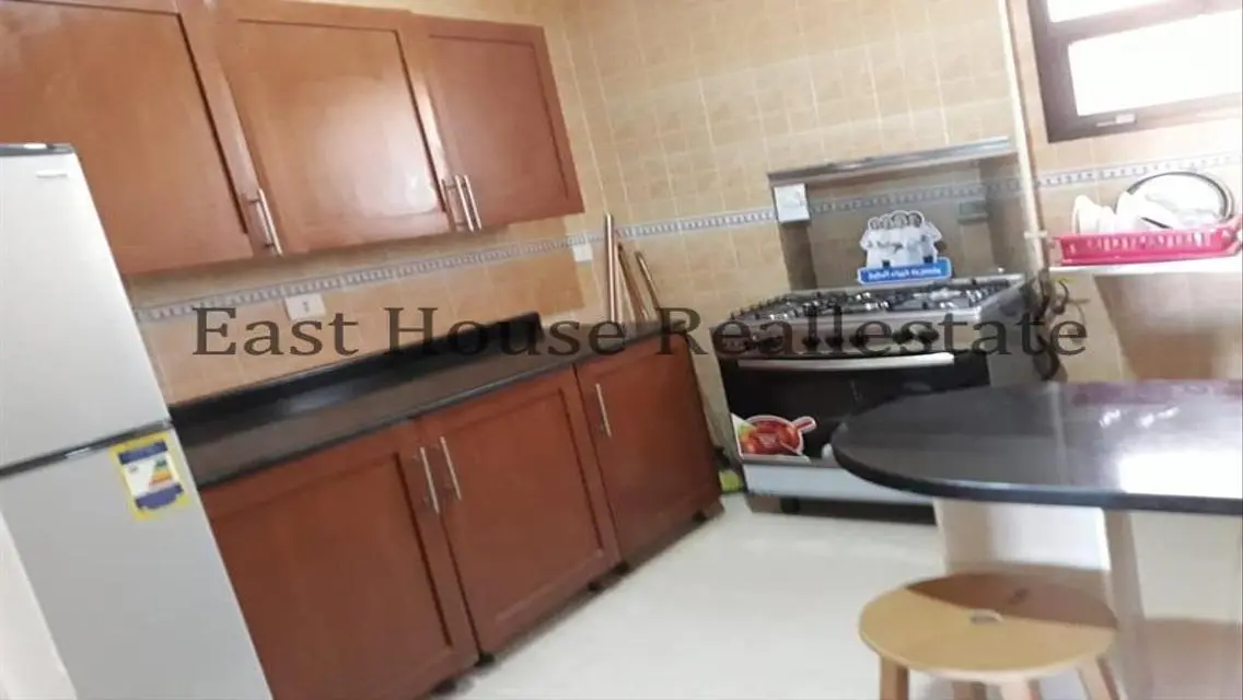 شقة فاخرة بمساحة مميزة للبيع