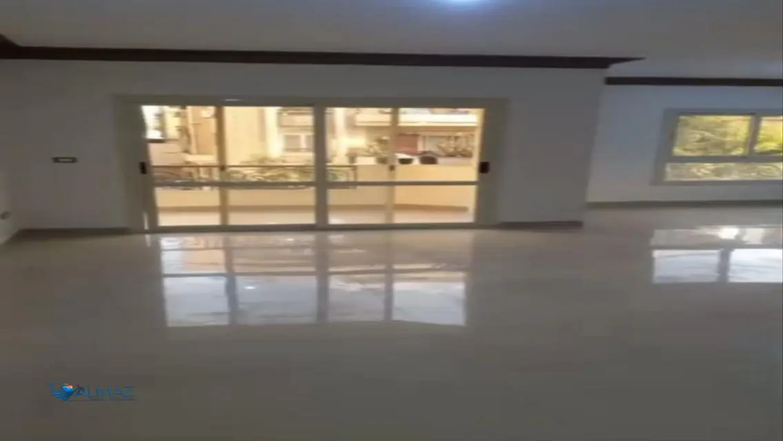 شقة مميزة للبيع - 34