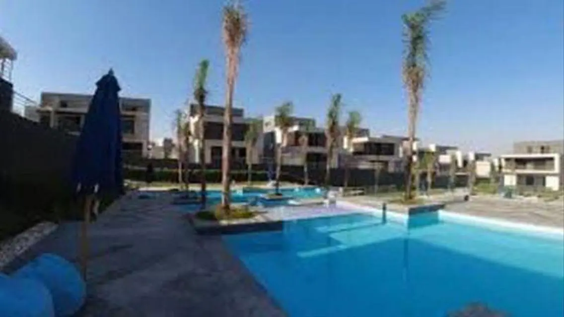 Spacious Luxury Apartment with Premium Amenities in a Prime Location